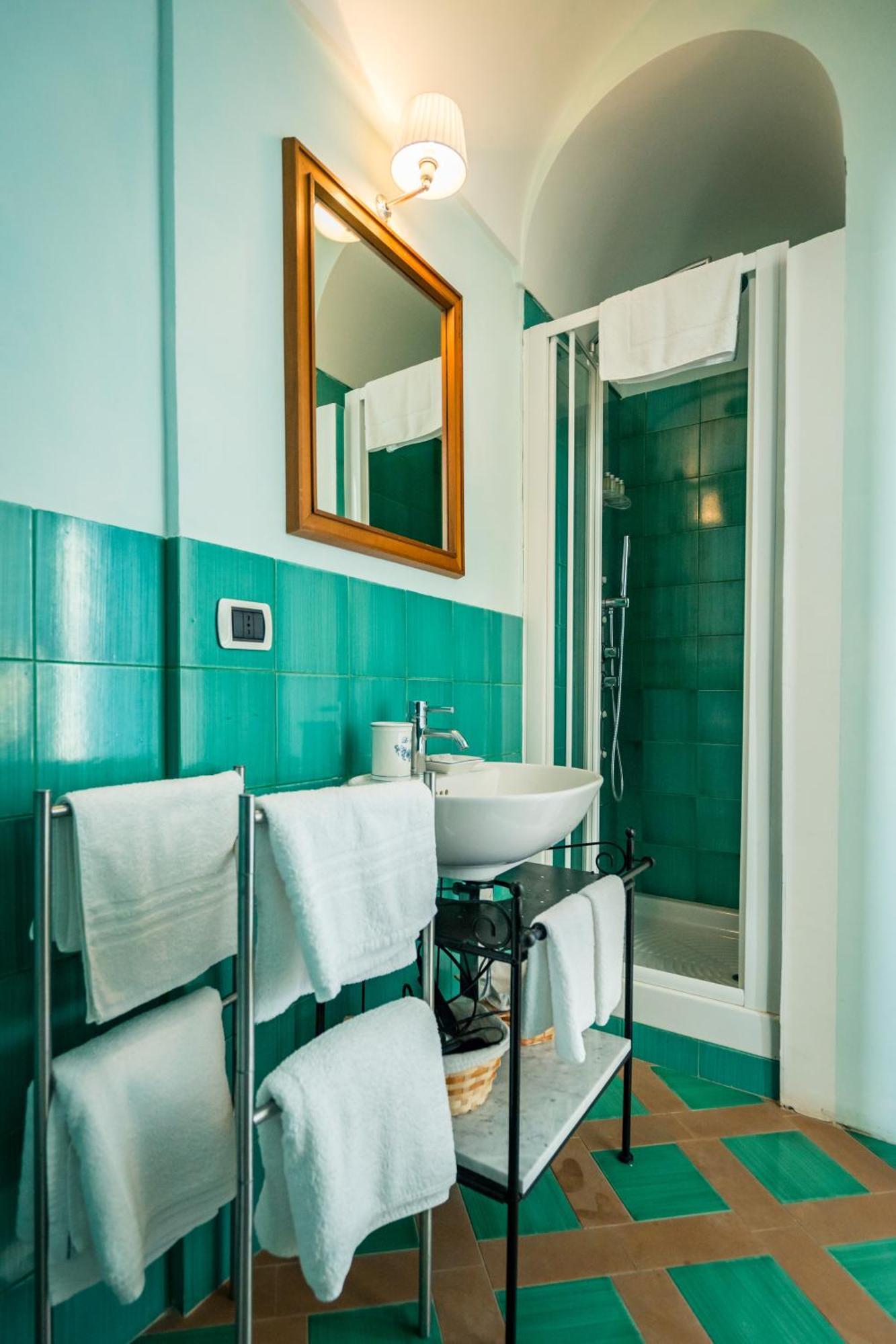 Borgo Dei Saraceni - Domus Indomita Bed & Breakfast Agropoli Exterior photo