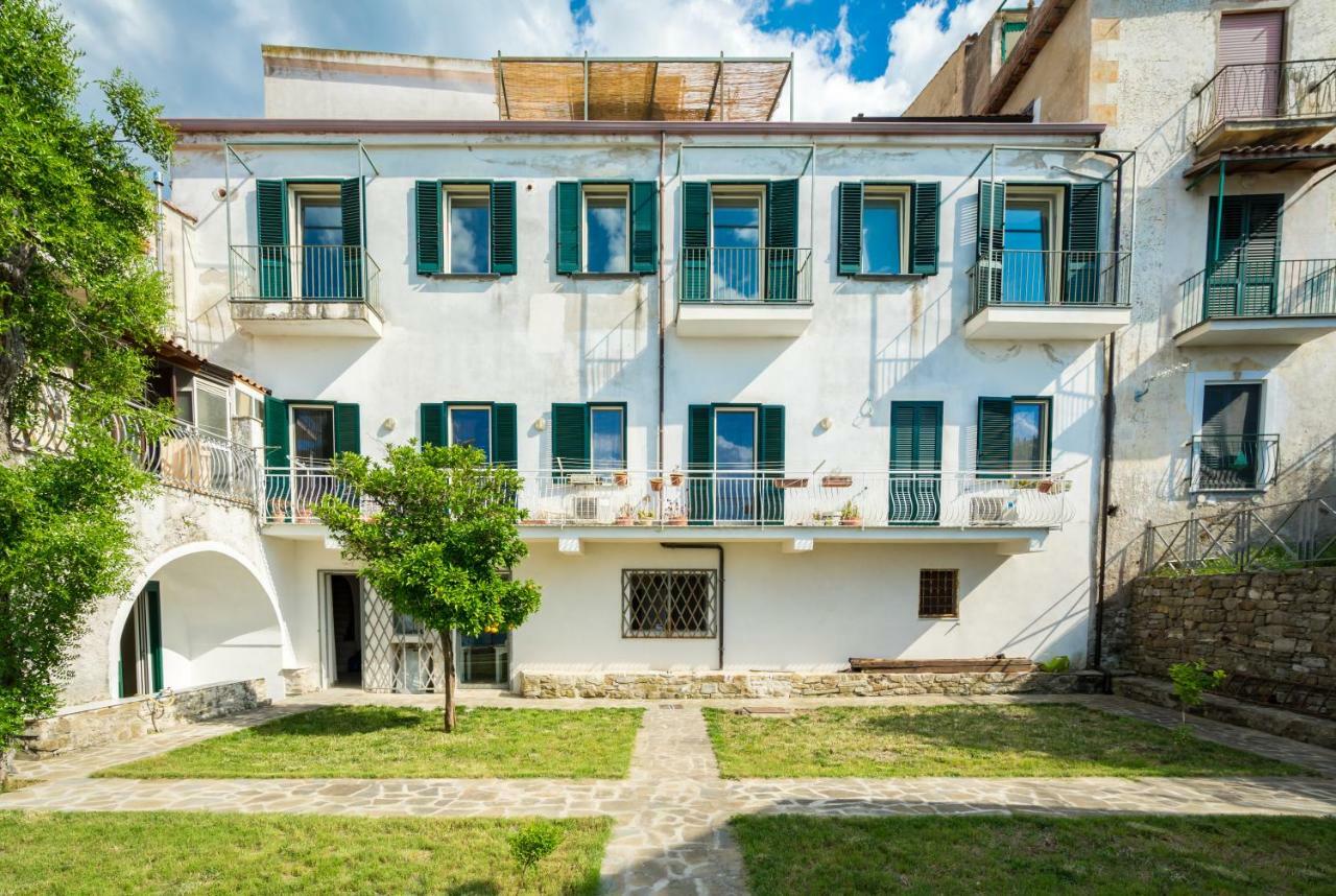 Borgo Dei Saraceni - Domus Indomita Bed & Breakfast Agropoli Exterior photo